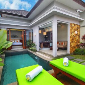 Couples’ Paradise in Bali: Boutique Private Pool Villa with Floating Breakfast