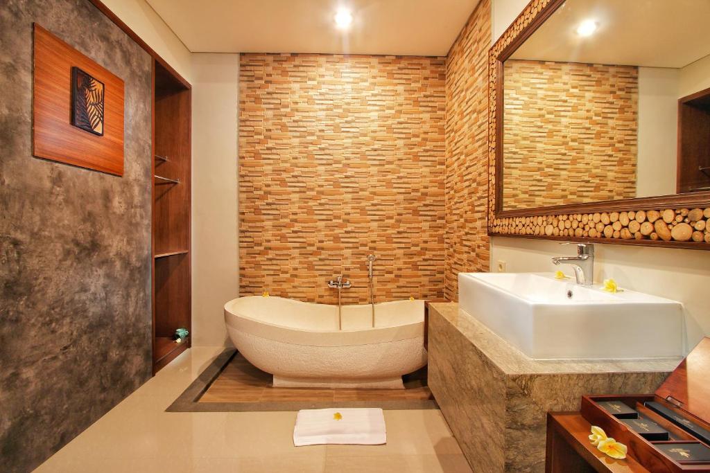 Couples’ Paradise in Bali: Boutique Private Pool Villa with Floating Breakfast - Image 8