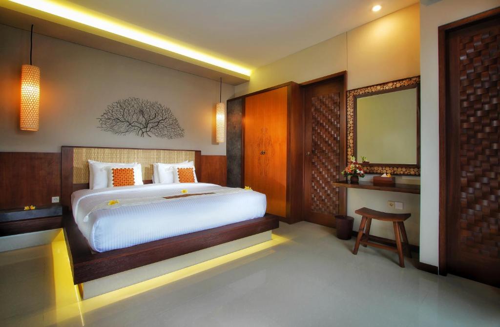 Couples’ Paradise in Bali: Boutique Private Pool Villa with Floating Breakfast - Image 10