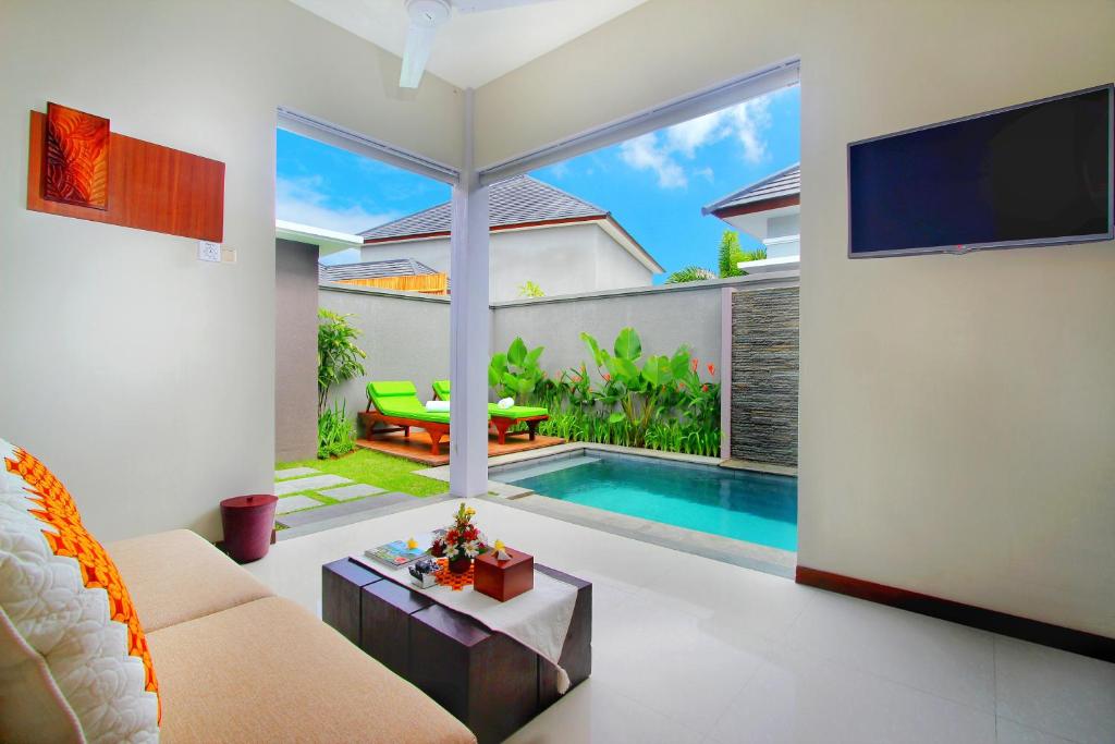 Couples’ Paradise in Bali: Boutique Private Pool Villa with Floating Breakfast - Image 12