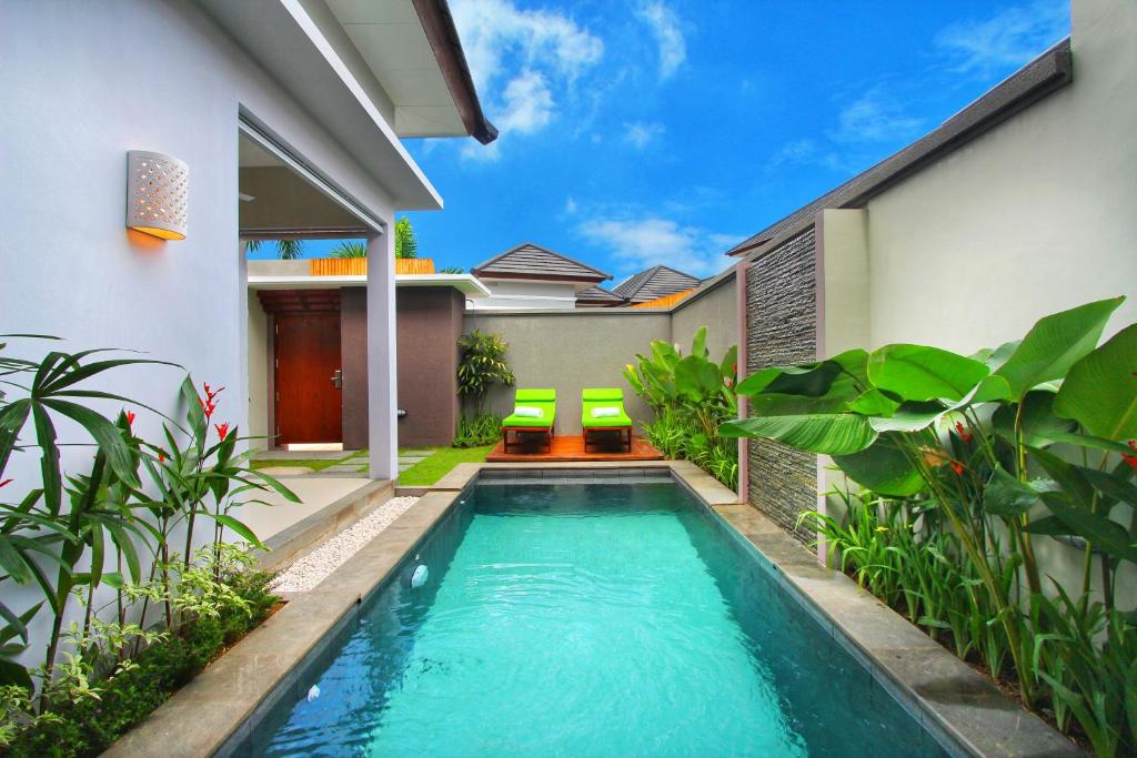 Couples’ Paradise in Bali: Boutique Private Pool Villa with Floating Breakfast - Image 15
